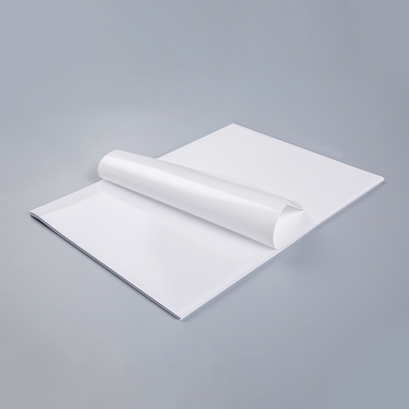 Synthetisch papier met kunstpapiervoering